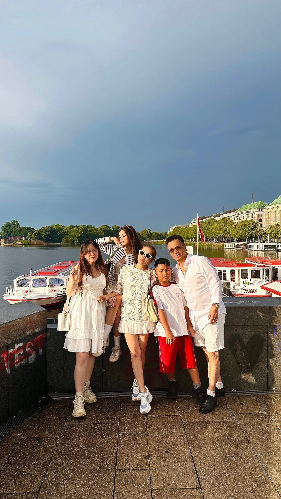 Nữ ca sĩ sở hữu vài biệt thự ngàn mét vuông ở Mỹ và Việt Nam: “Đã qua thời phải chứng minh tôi là ai”- Ảnh 5.