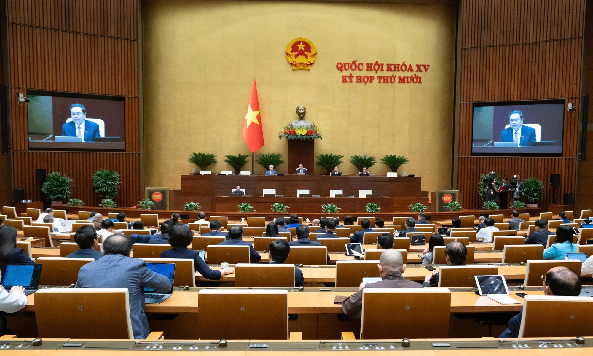 Quốc hội sẽ xem xét sửa đổi, bổ sung cơ chế đặc thù phát triển TP.HCM, Đà Nẵng- Ảnh 1.