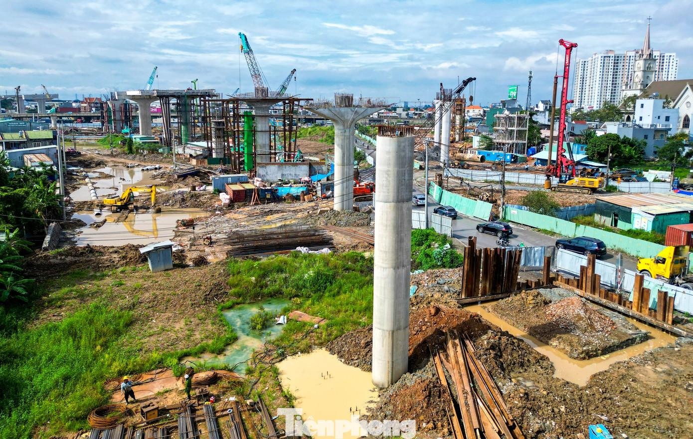 Nút giao nghìn tỷ phức tạp nhất Vành đai 3 trước ngày thông xe kỹ thuật- Ảnh 2.