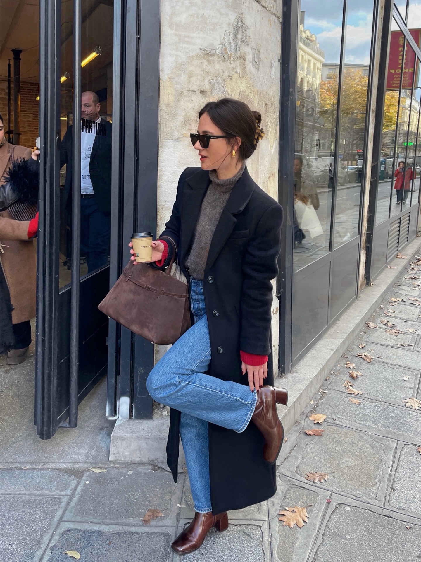 5 món thời trang then chốt trong tủ đồ tối giản của phụ nữ Pháp, có hết thì ai cũng mặc đẹp và sang- Ảnh 10. 5 món thời trang then chốt trong tủ đồ tối giản của phụ nữ Pháp, có hết thì ai cũng mặc đẹp và sang- Ảnh 10.