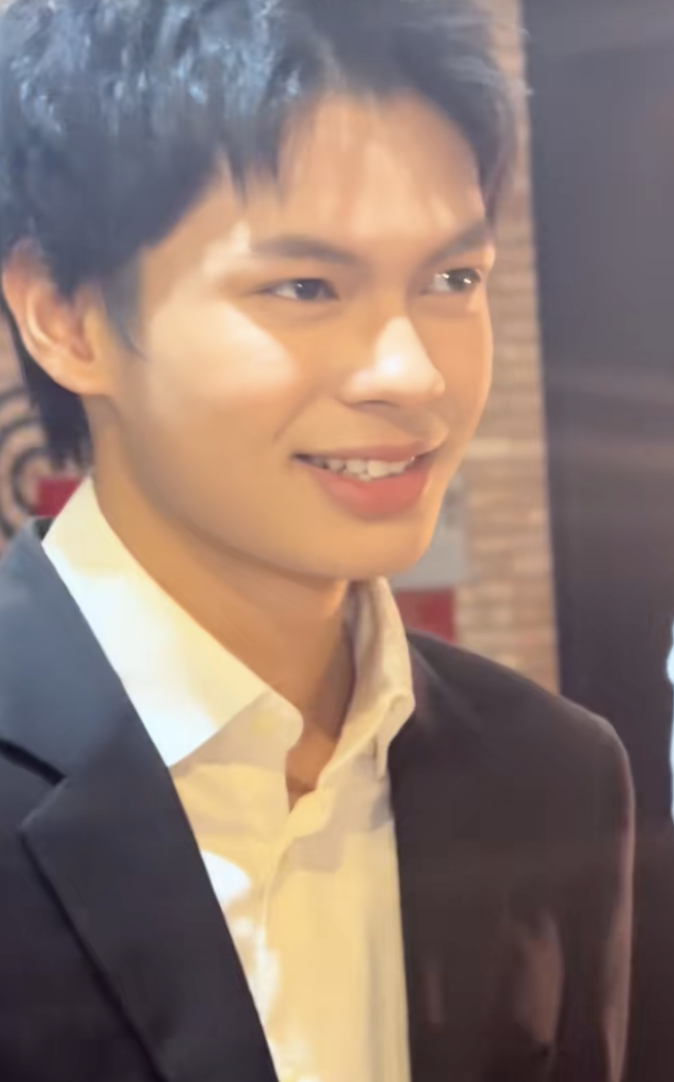 Đây mà là Trần Bờm - con trai NSND Trần Lực sao?- Ảnh 7. Đây mà là Trần Bờm - con trai NSND Trần Lực sao?- Ảnh 7.