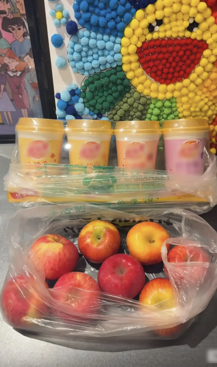 Đang giao hàng thì bị mất xe, shipper đi bộ 6km trong đêm đến tận nhà vị khách để làm 1 việc- Ảnh 3. Đang giao hàng thì bị mất xe, shipper đi bộ 6km trong đêm đến tận nhà vị khách để làm 1 việc- Ảnh 3.