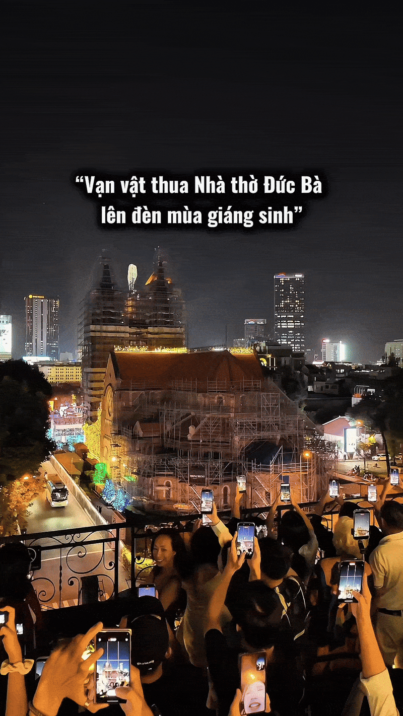 Giống Thượng Hải, điểm ngay trung tâm TP.HCM khiến nhiều người xếp hàng chỉ để xem khoảnh khắc lúc 18h45 - Ảnh 6.