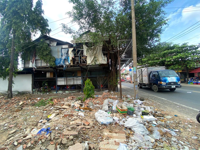 Sẵn sàng mặt bằng thi công Vành đai 2 TPHCM- Ảnh 4. Sẵn sàng mặt bằng thi công Vành đai 2 TPHCM- Ảnh 4.