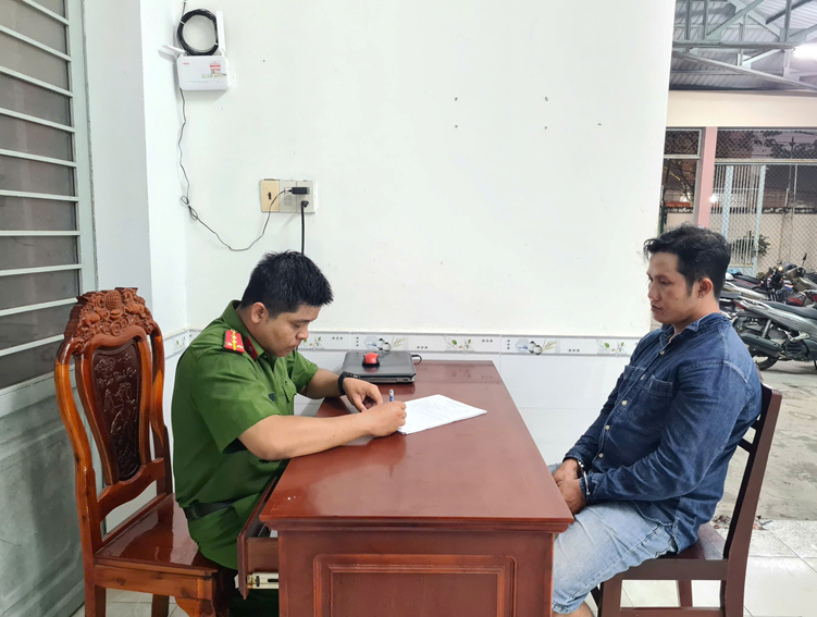 Tiến hành khám xét khẩn cấp đối với Mai Hồng Phước - Ảnh 1.