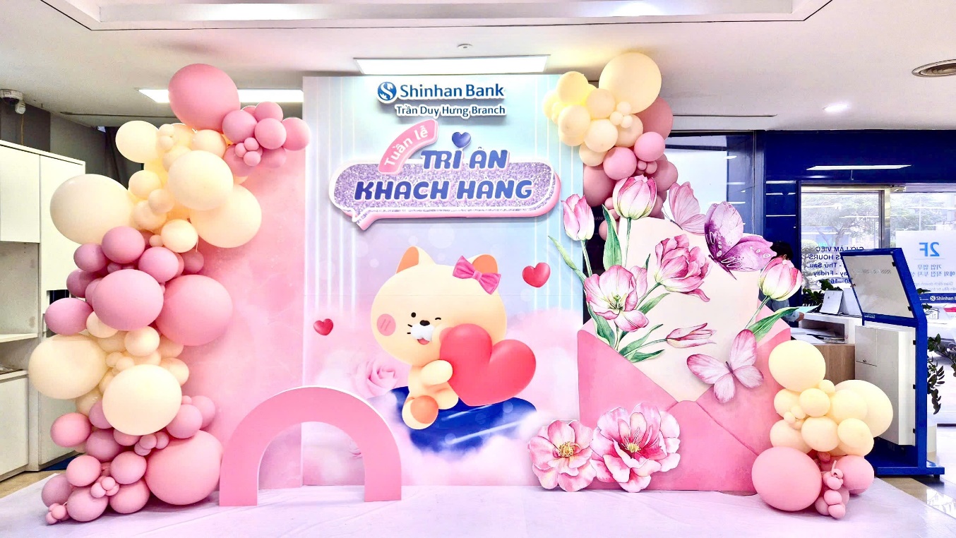 Ngân hàng Shinhan khởi động mùa lễ hội 2025 bằng tuần lễ tri ân rực rỡ - Ảnh 3. Ngân hàng Shinhan khởi động mùa lễ hội 2025 bằng tuần lễ tri ân rực rỡ - Ảnh 3.