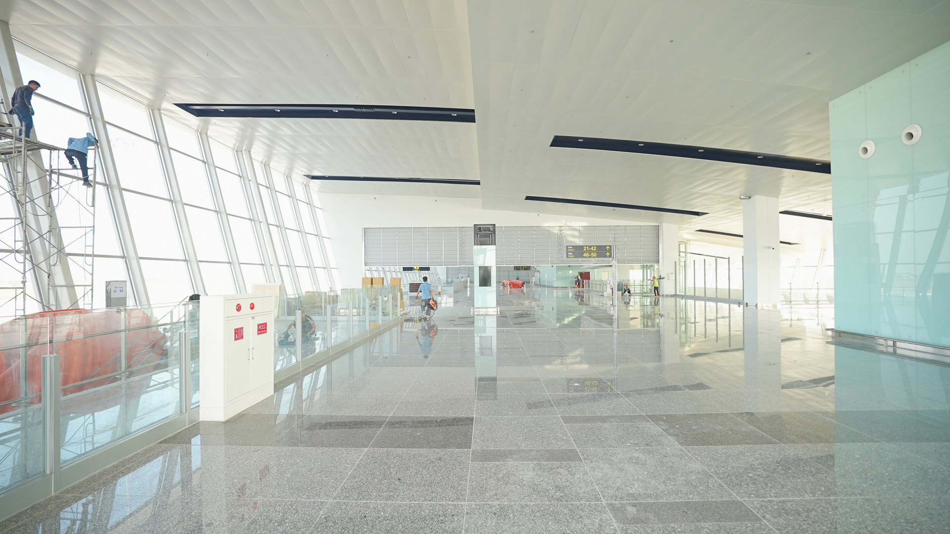 Sân bay nổi tiếng Việt Nam rót 5.000 tỷ đồng xây nhà ga 5 sao, có cả 'phi thuyền' soi chiếu xịn nhất thế giới - Ảnh 7.