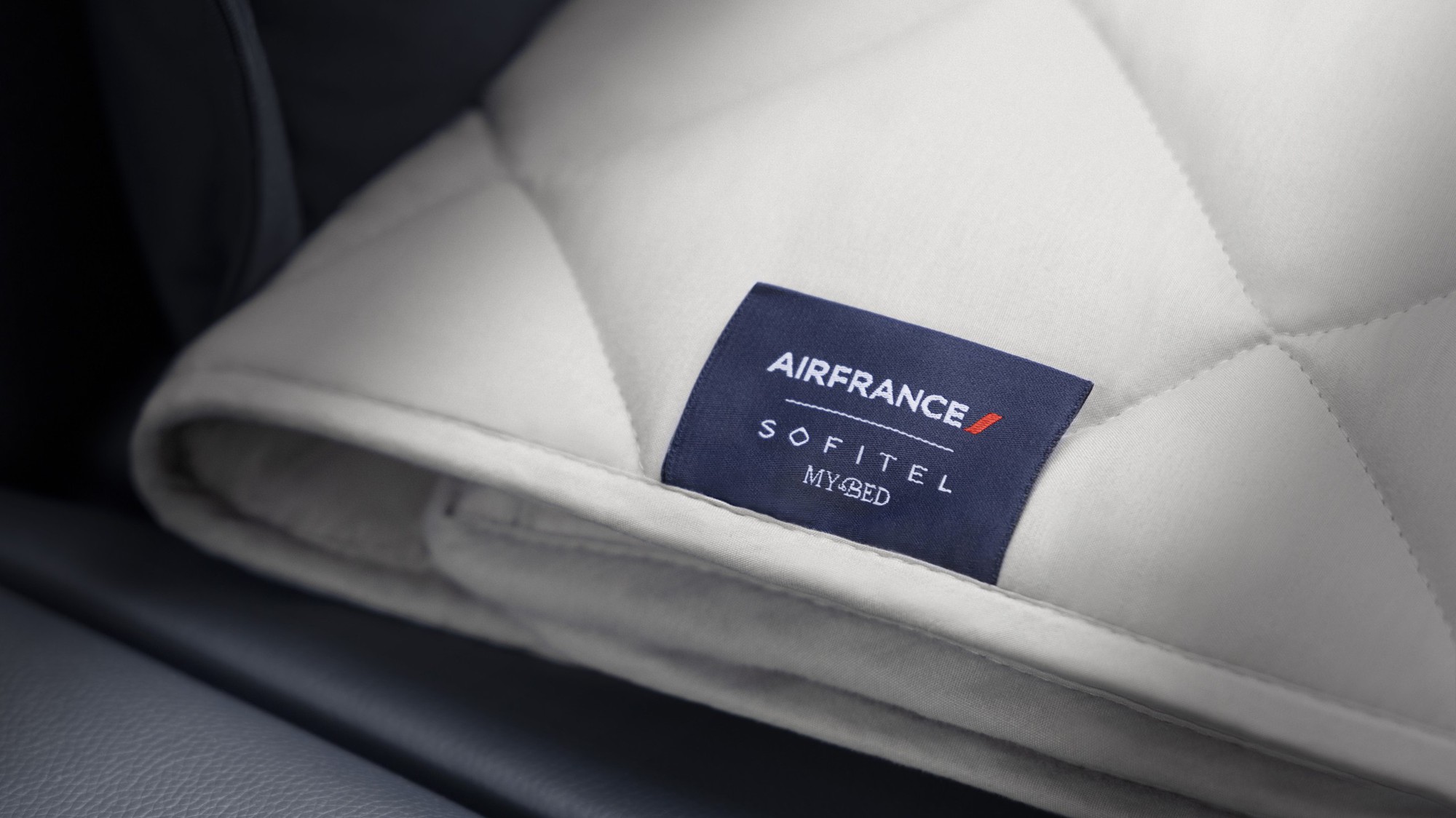  1 hãng hàng không hàng đầu đưa nguyên khách sạn lên máy bay đến Việt Nam- Ảnh 4.