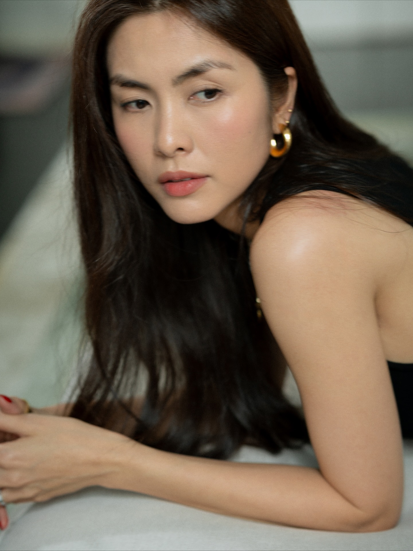 Mẹ 3 con Hà Tăng và đôi mắt in hằn dấu vết tuổi tác: "Đây là một kiệt tác của hành trình làm mẹ" - Ảnh 5. Mẹ 3 con Hà Tăng và đôi mắt in hằn dấu vết tuổi tác: "Đây là một kiệt tác của hành trình làm mẹ" - Ảnh 5.