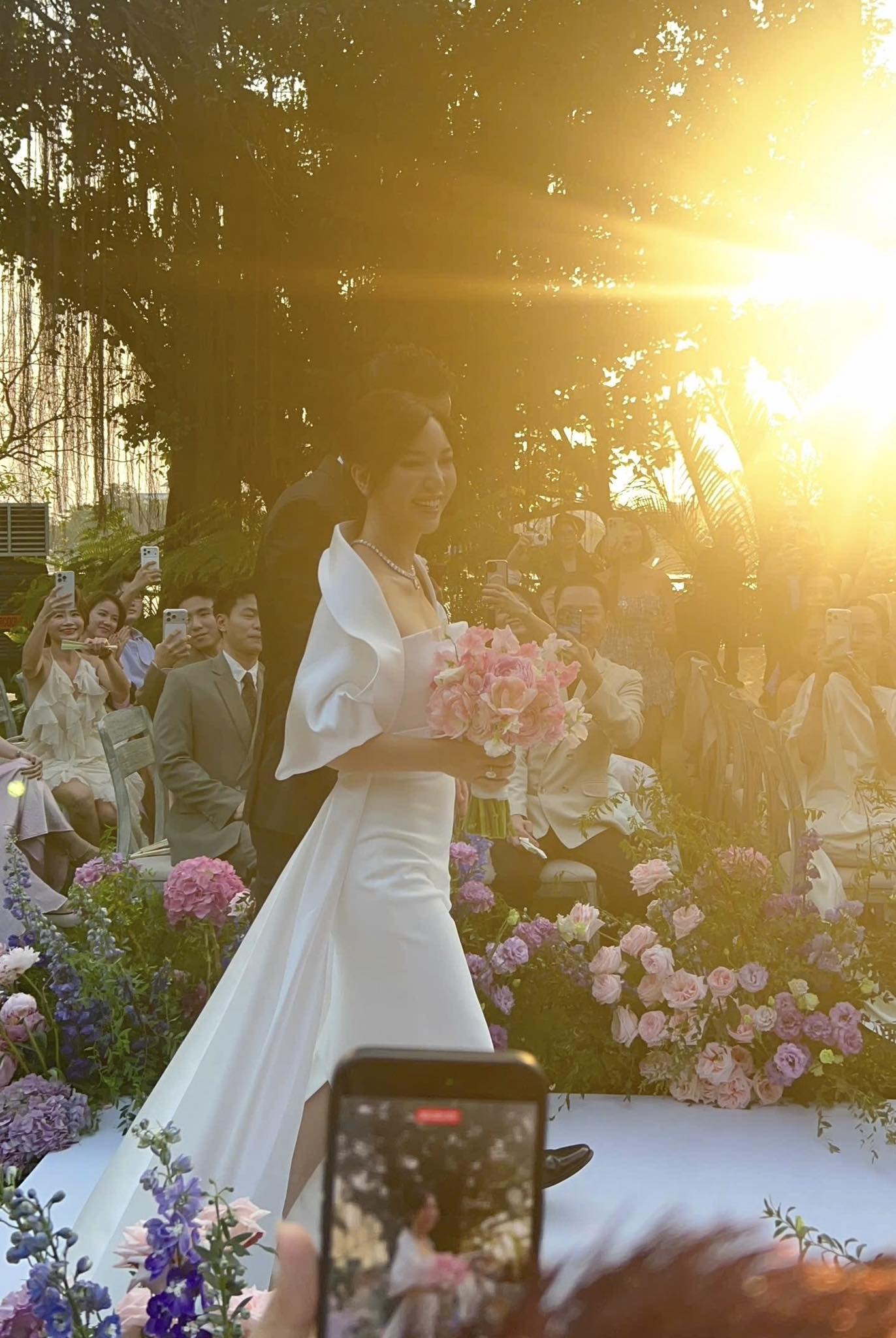 Phú bà triệu đô bị chồng "bóc phốt" không thương tiếc, hóa ra người giàu giữ lửa hôn nhân khác biệt thế này- Ảnh 5.