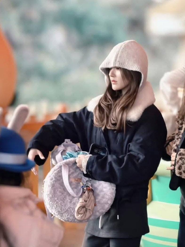 Trung Quốc 1,4 tỷ dân không ai cản nổi Triệu Lộ Tư - Ảnh 2. Trung Quốc 1,4 tỷ dân không ai cản nổi Triệu Lộ Tư - Ảnh 2.