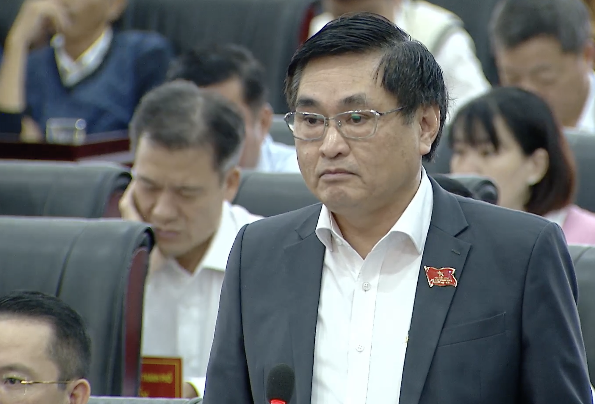 Giá đất Đà Nẵng đã quá cao, đại biểu đề nghị tạm dừng tăng - Ảnh 2.