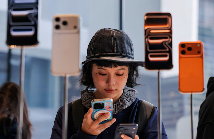 Công nghệ 11/12: Adobe tích hợp vào ChatGPT, iPhone tăng trưởng tại Trung Quốc- Ảnh 2.