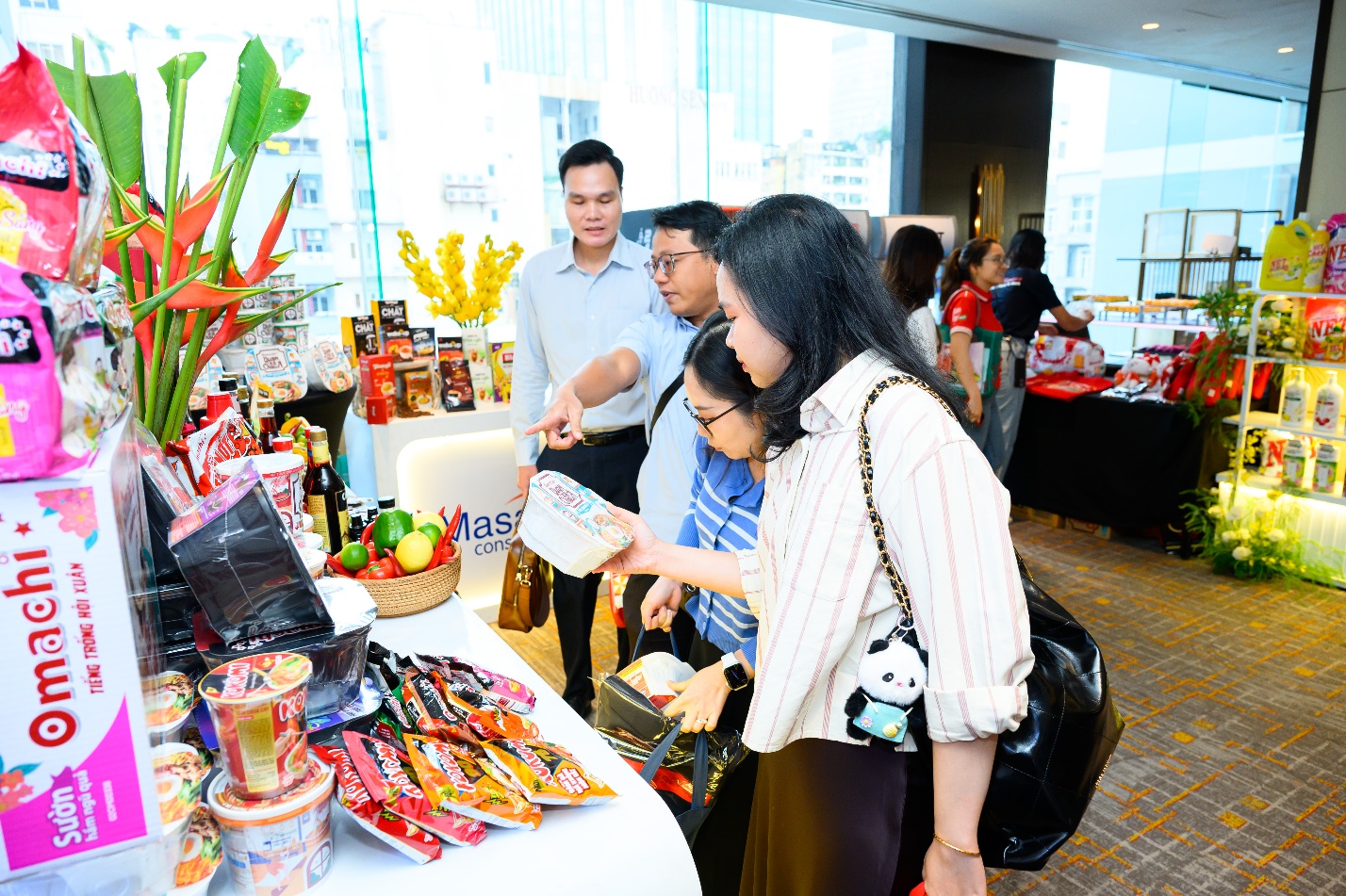 Cổ phiếu MCH sẽ niêm yết HOSE trong tháng 12/2025 - Ảnh 1. Cổ phiếu MCH sẽ niêm yết HOSE trong tháng 12/2025 - Ảnh 1.