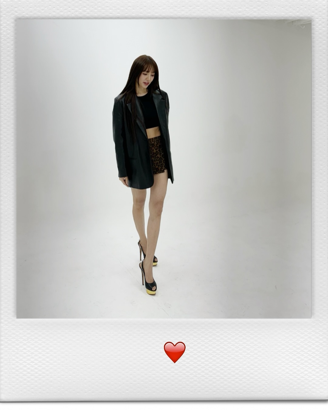 Thái tử phi đẹp nhất Hàn Quốc tuổi 41 vẫn trẻ măng, dáng nuột nà nhờ đâu?- Ảnh 8. Thái tử phi đẹp nhất Hàn Quốc tuổi 41 vẫn trẻ măng, dáng nuột nà nhờ đâu?- Ảnh 8.