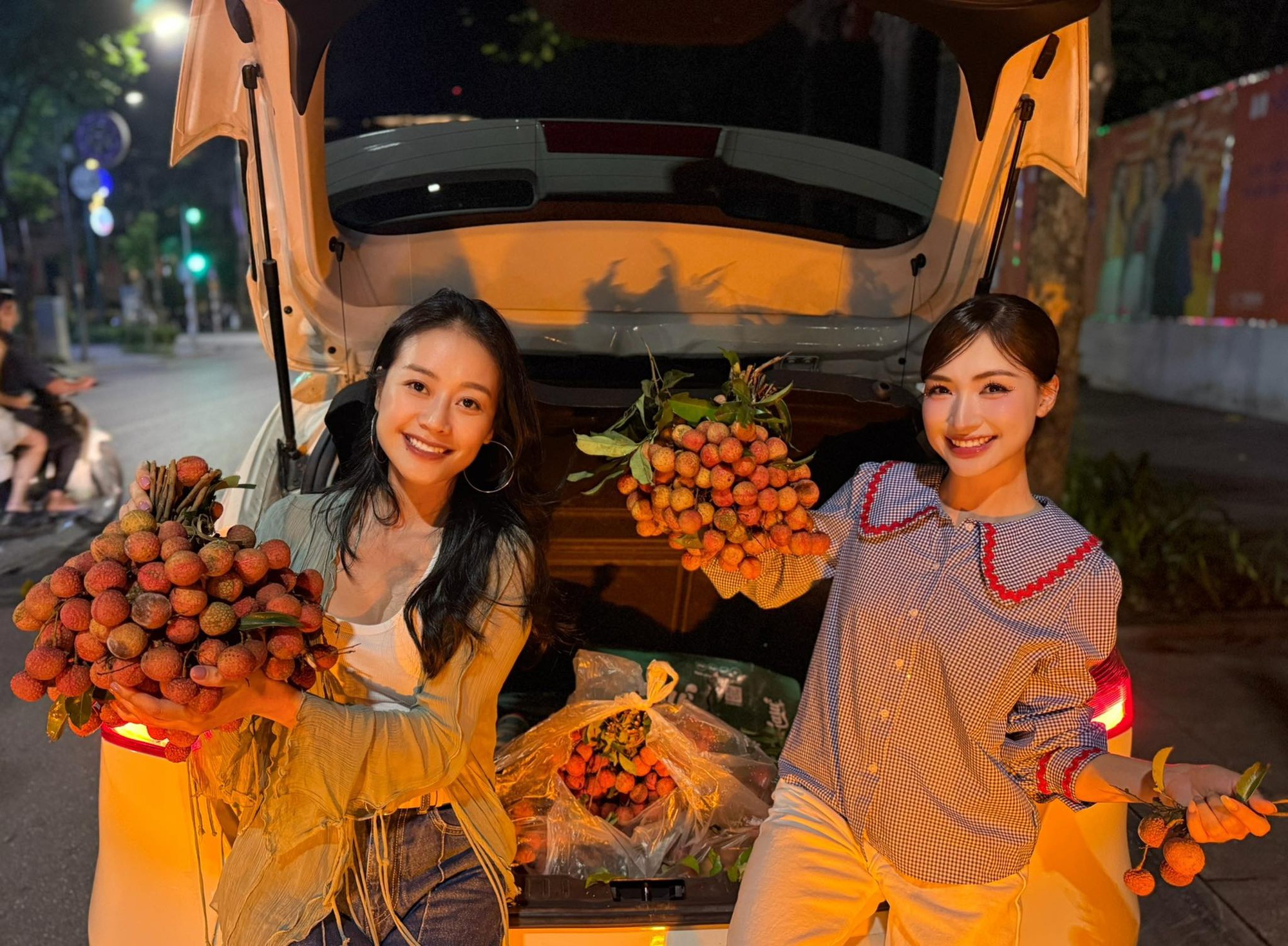 Lộ tin nhắn Hòa Minzy muốn ngủ cùng 2 đêm với một người, danh tính gây tò mò- Ảnh 3. Lộ tin nhắn Hòa Minzy muốn ngủ cùng 2 đêm với một người, danh tính gây tò mò- Ảnh 3.