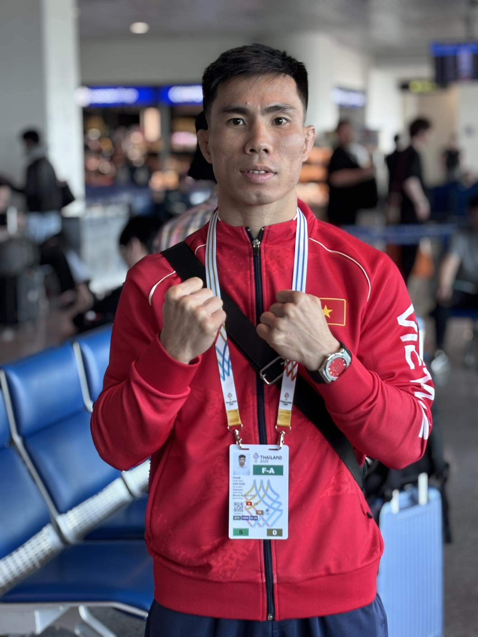 Thanh niên chạy xe ôm thành võ sĩ MMA đi thi SEA Games: 100 triệu người Việt xúc động vì 1 chi tiết- Ảnh 1.
