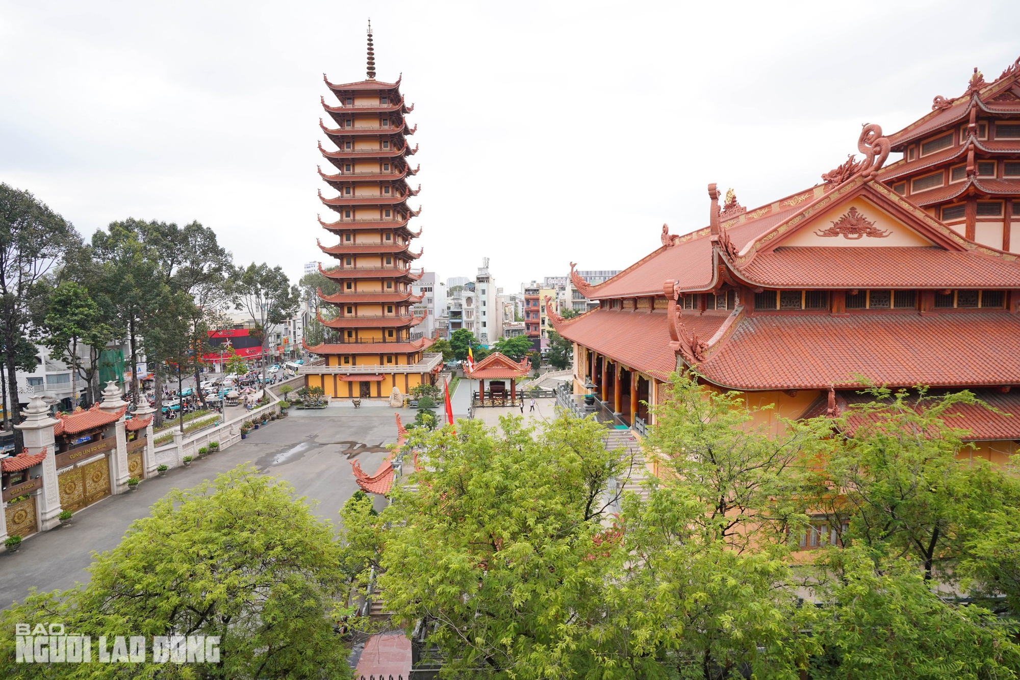 Ngắm nhà hát Hòa Bình tuyệt đẹp trong tấm áo mới trị giá hơn 270 tỉ đồng - Ảnh 20.