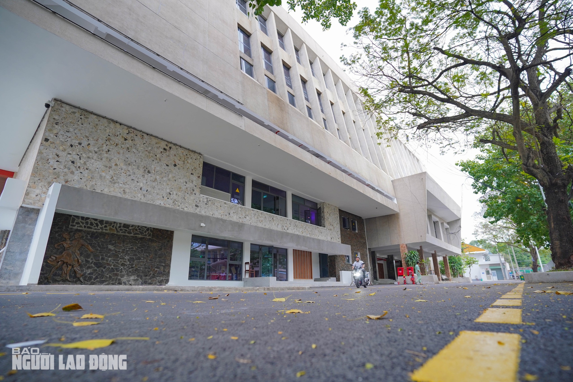 Ngắm nhà hát Hòa Bình tuyệt đẹp trong tấm áo mới trị giá hơn 270 tỉ đồng - Ảnh 21.