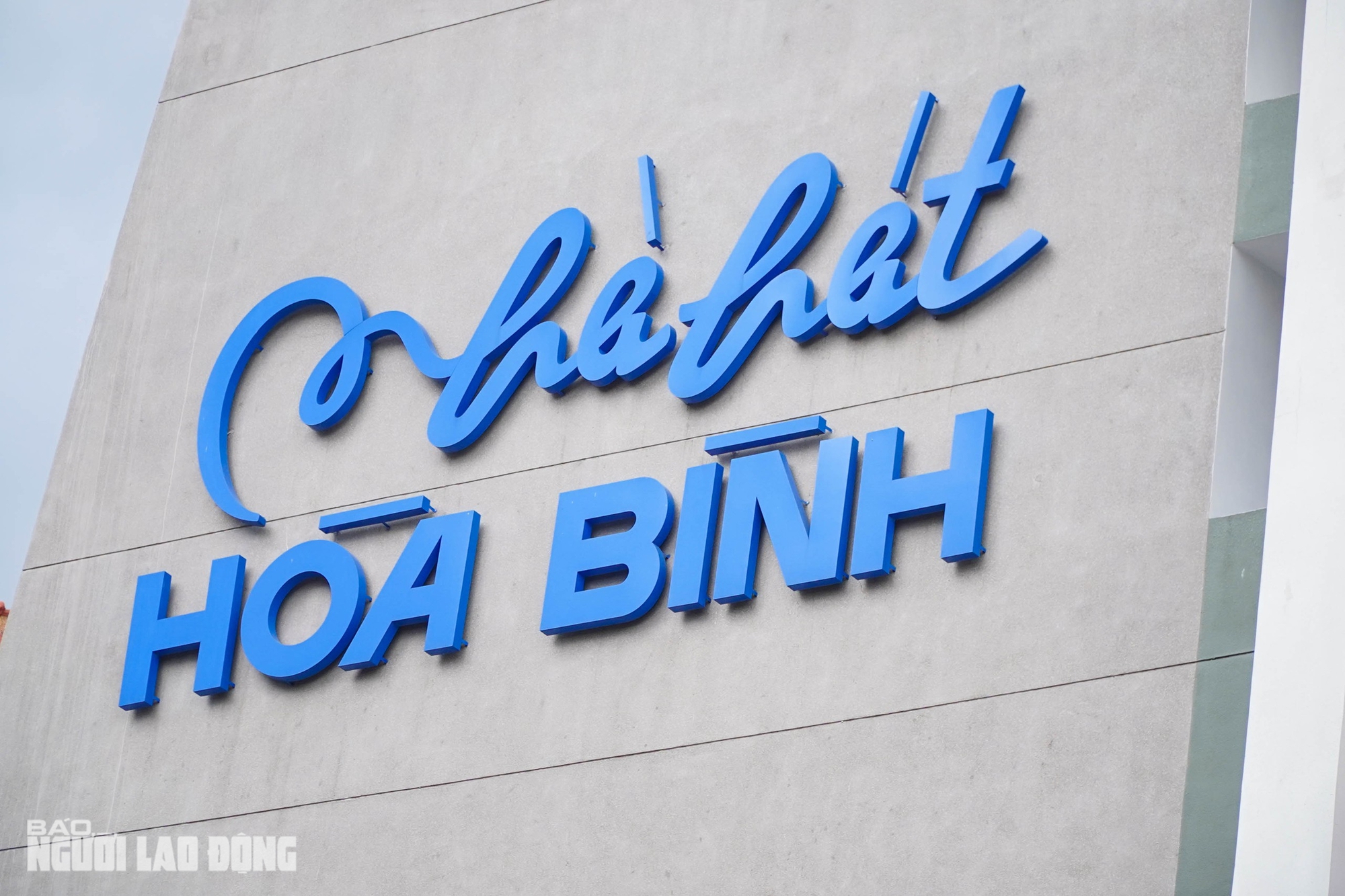 Ngắm nhà hát Hòa Bình tuyệt đẹp trong tấm áo mới trị giá hơn 270 tỉ đồng - Ảnh 23.