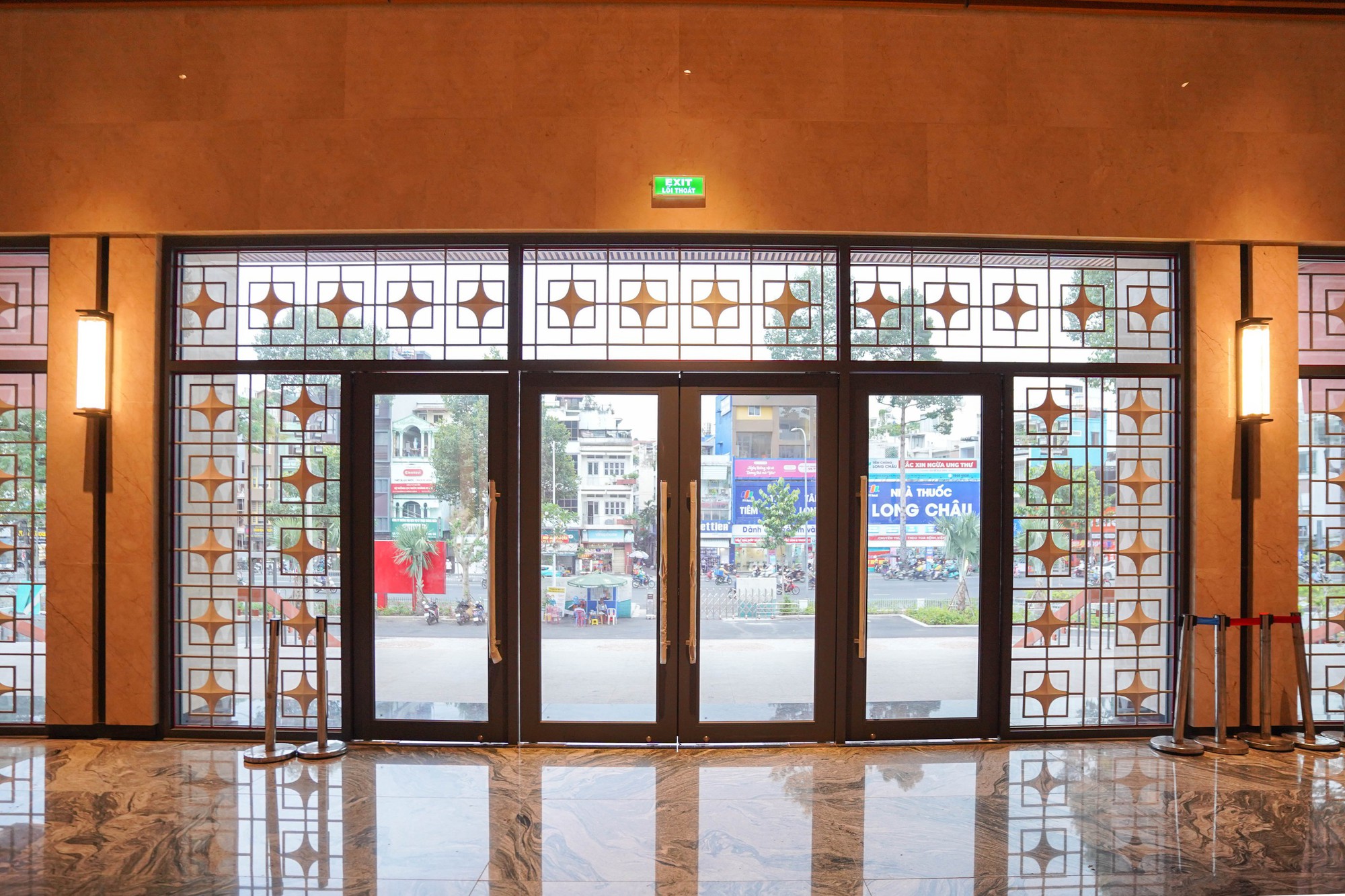 Ngắm nhà hát Hòa Bình tuyệt đẹp trong tấm áo mới trị giá hơn 270 tỉ đồng - Ảnh 27.