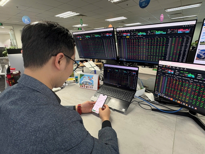 Chứng khoán giảm sâu không lý do rõ rệt- Ảnh 1.