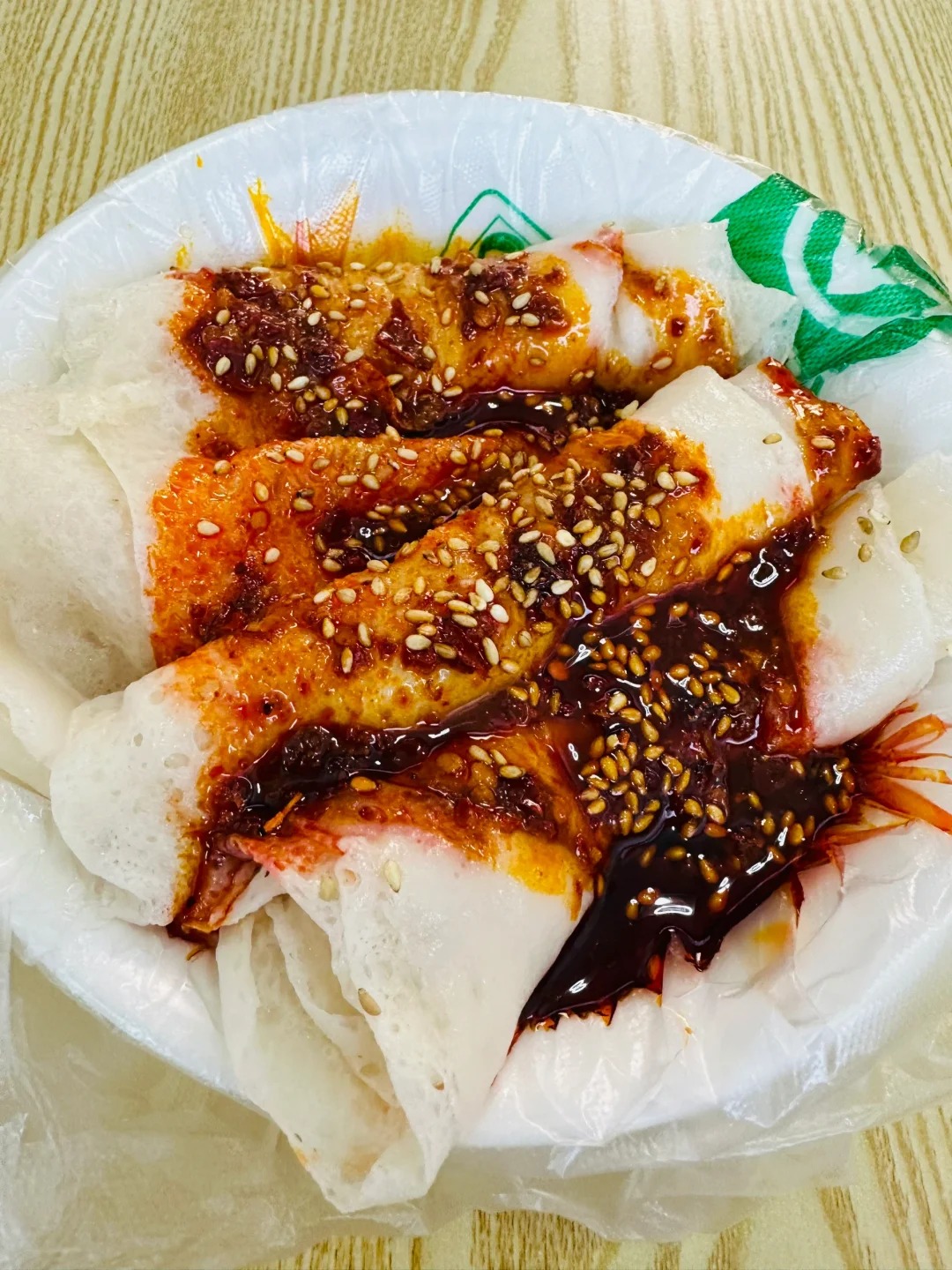 Cuộc so găng thú vị: Bánh cuốn Việt Nam và bánh cuốn Tử Trường, bên thanh tao nước mắm, bên đậm đà sốt cay- Ảnh 20. Cuộc so găng thú vị: Bánh cuốn Việt Nam và bánh cuốn Tử Trường, bên thanh tao nước mắm, bên đậm đà sốt cay- Ảnh 20.