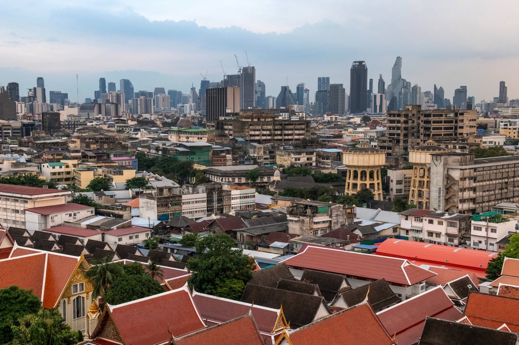 Người mua penthouse triệu USD có ‘bãi đỗ xe trên mây’, người thì bám víu giấc mơ an cư, chật vật để không phải bán nhà: Mảng sáng tối trên thị trường bất động sản ĐNA- Ảnh 4.