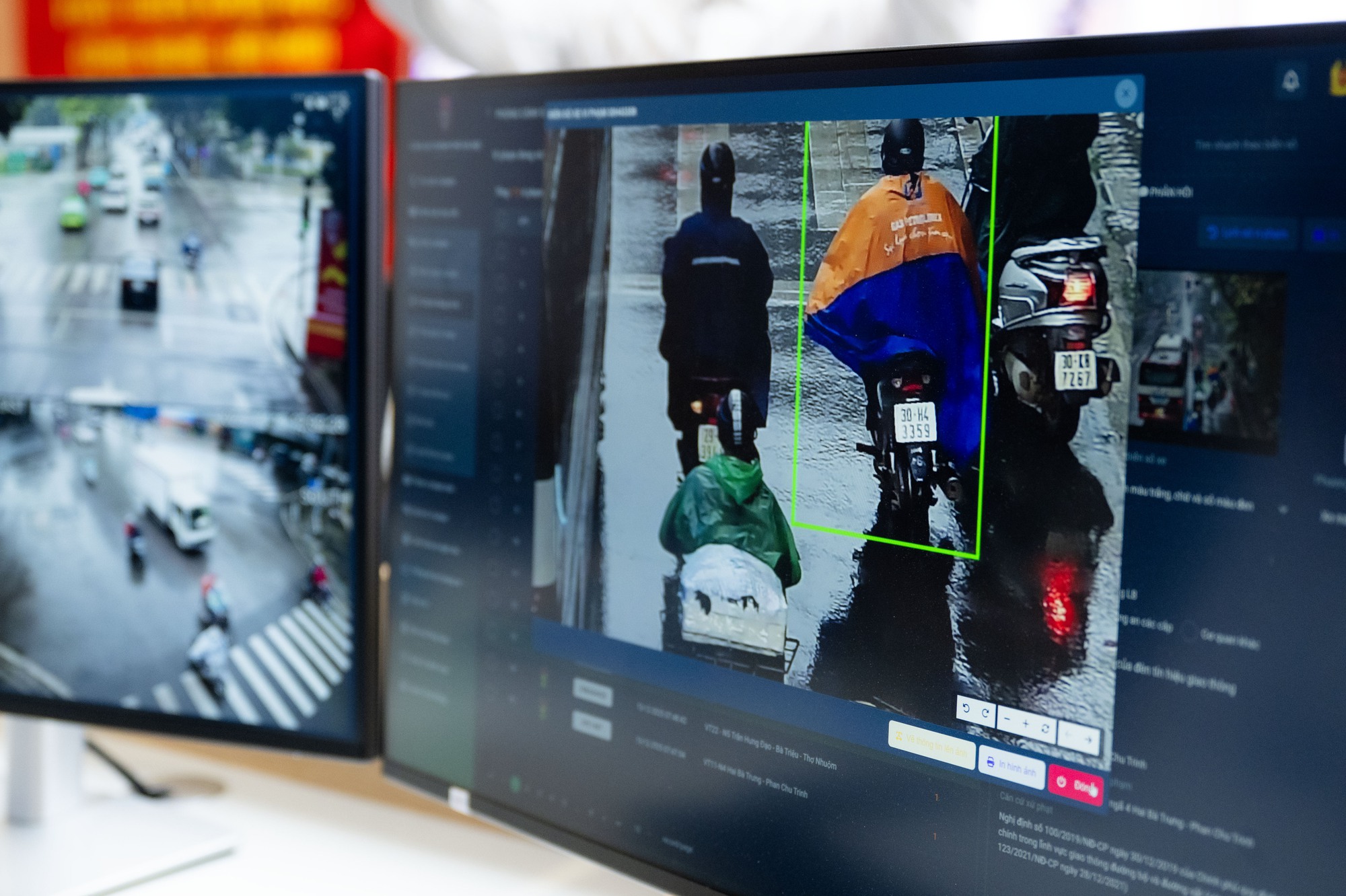 Cận cảnh Trung tâm điều khiển 1.837 Camera AI tại Hà Nội, phát hiện tối đa 28 lỗi vi phạm, hoạt động cụ thể ra sao?- Ảnh 9. Cận cảnh Trung tâm điều khiển 1.837 Camera AI tại Hà Nội, phát hiện tối đa 28 lỗi vi phạm, hoạt động cụ thể ra sao?- Ảnh 9.