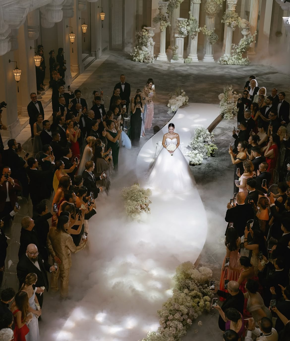 Tiên Nguyễn bị em trai nhắc đến bạn trai cũ ngay tại đám cưới khiến cả hội trường chấn động, cô dâu ra tín hiệu- Ảnh 5.