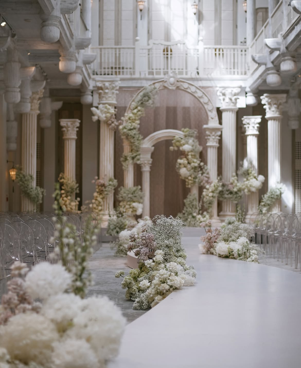 Tiên Nguyễn bị em trai nhắc đến bạn trai cũ ngay tại đám cưới khiến cả hội trường chấn động, cô dâu ra tín hiệu- Ảnh 3.