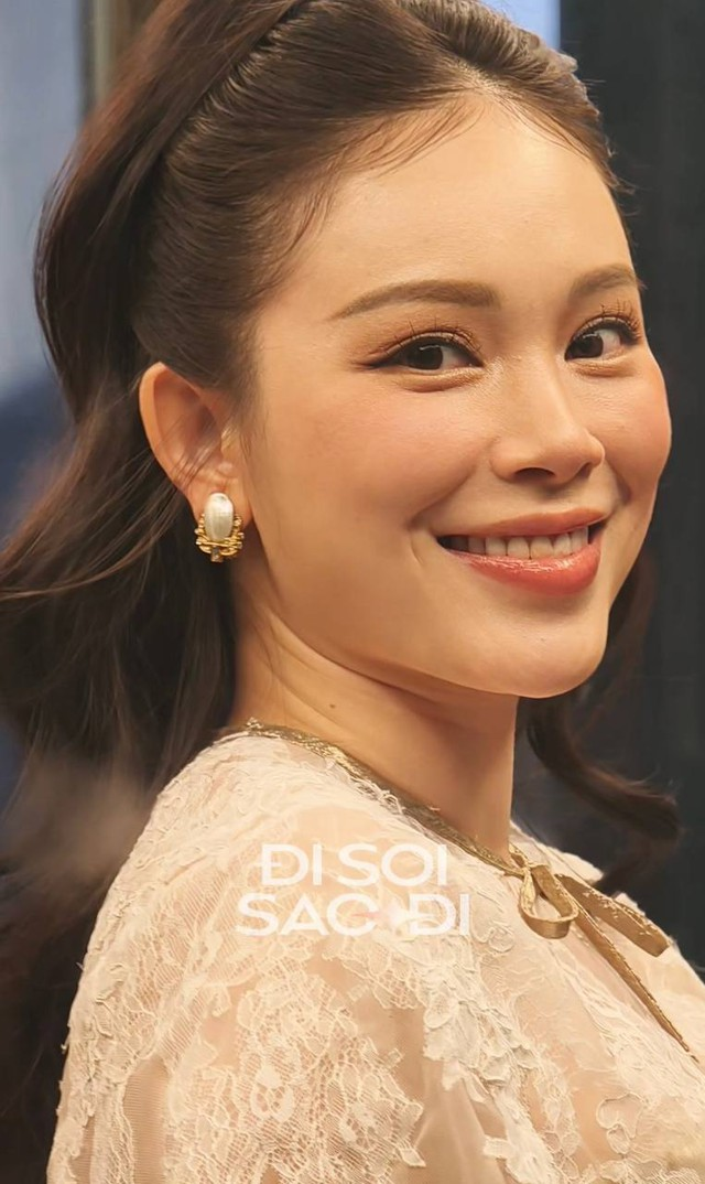 Được bố chồng tỷ phú gửi đồ quý, Linh Rin xắn tay áo chế biến bí kíp đẹp da- Ảnh 1. Được bố chồng tỷ phú gửi đồ quý, Linh Rin xắn tay áo chế biến bí kíp đẹp da- Ảnh 1.