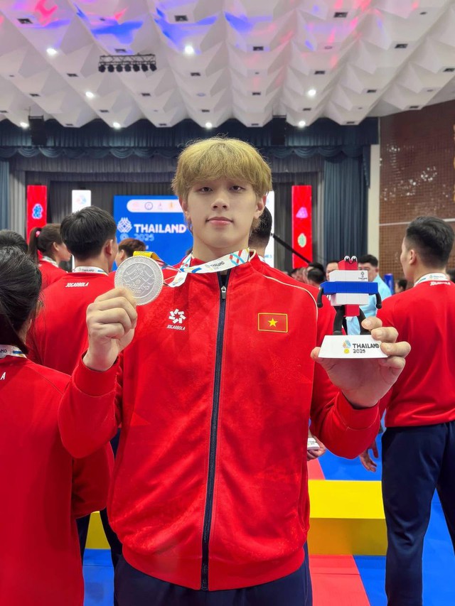 Trai đẹp Jujitsu Việt Nam gây sốt cõi mạng Đông Nam Á giành HCB SEA Games, visual cứ ngỡ nam thần đi đánh võ- Ảnh 3. Trai đẹp Jujitsu Việt Nam gây sốt cõi mạng Đông Nam Á giành HCB SEA Games, visual cứ ngỡ nam thần đi đánh võ- Ảnh 3.