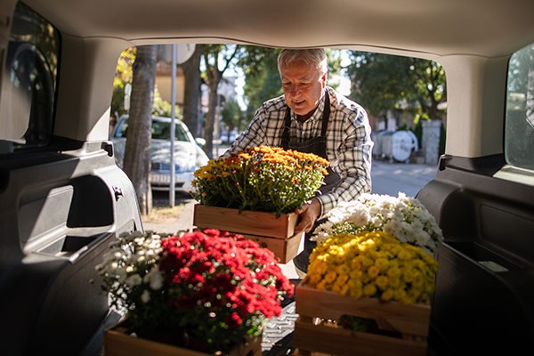 Fed hạ lãi suất lần thứ ba trong năm: Tác động gì tới khoản vay mua nhà, mua xe và tiết kiệm của người dân Mỹ? - Ảnh 5.