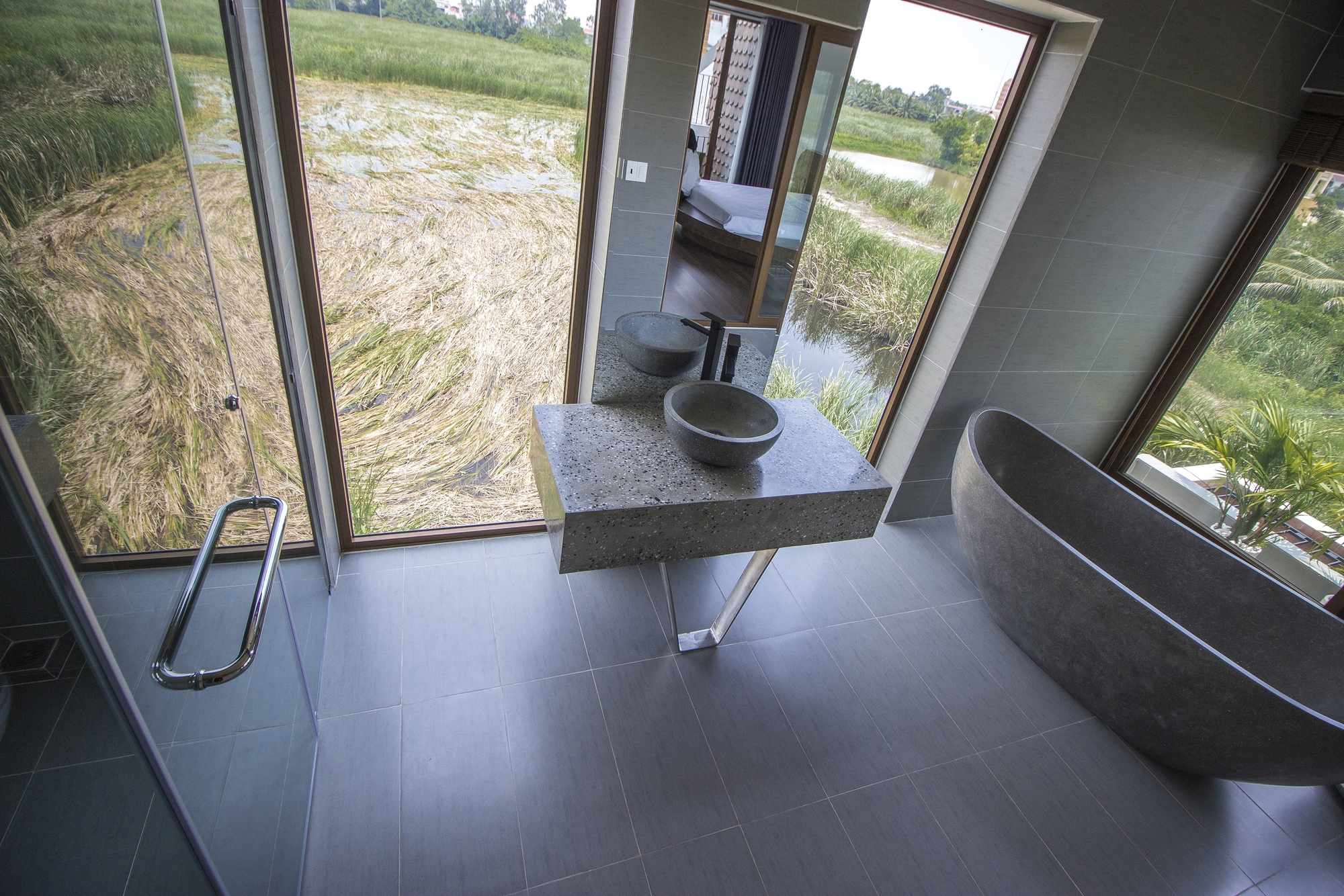 10 năm xa mẹ và món quà khiến ai cũng lặng người: Con trai xây căn nhà nhỏ gom lại cả một đời yêu thương- Ảnh 19. 10 năm xa mẹ và món quà khiến ai cũng lặng người: Con trai xây căn nhà nhỏ gom lại cả một đời yêu thương- Ảnh 19.