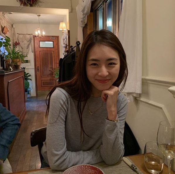 Mẹ Hà Nội thừa nhận: Thu nhập 30 triệu nhưng vẫn trắng tay cuối tháng vì mắc một cú lừa tài chính đau đớn- Ảnh 1. Mẹ Hà Nội thừa nhận: Thu nhập 30 triệu nhưng vẫn trắng tay cuối tháng vì mắc một cú lừa tài chính đau đớn- Ảnh 1.