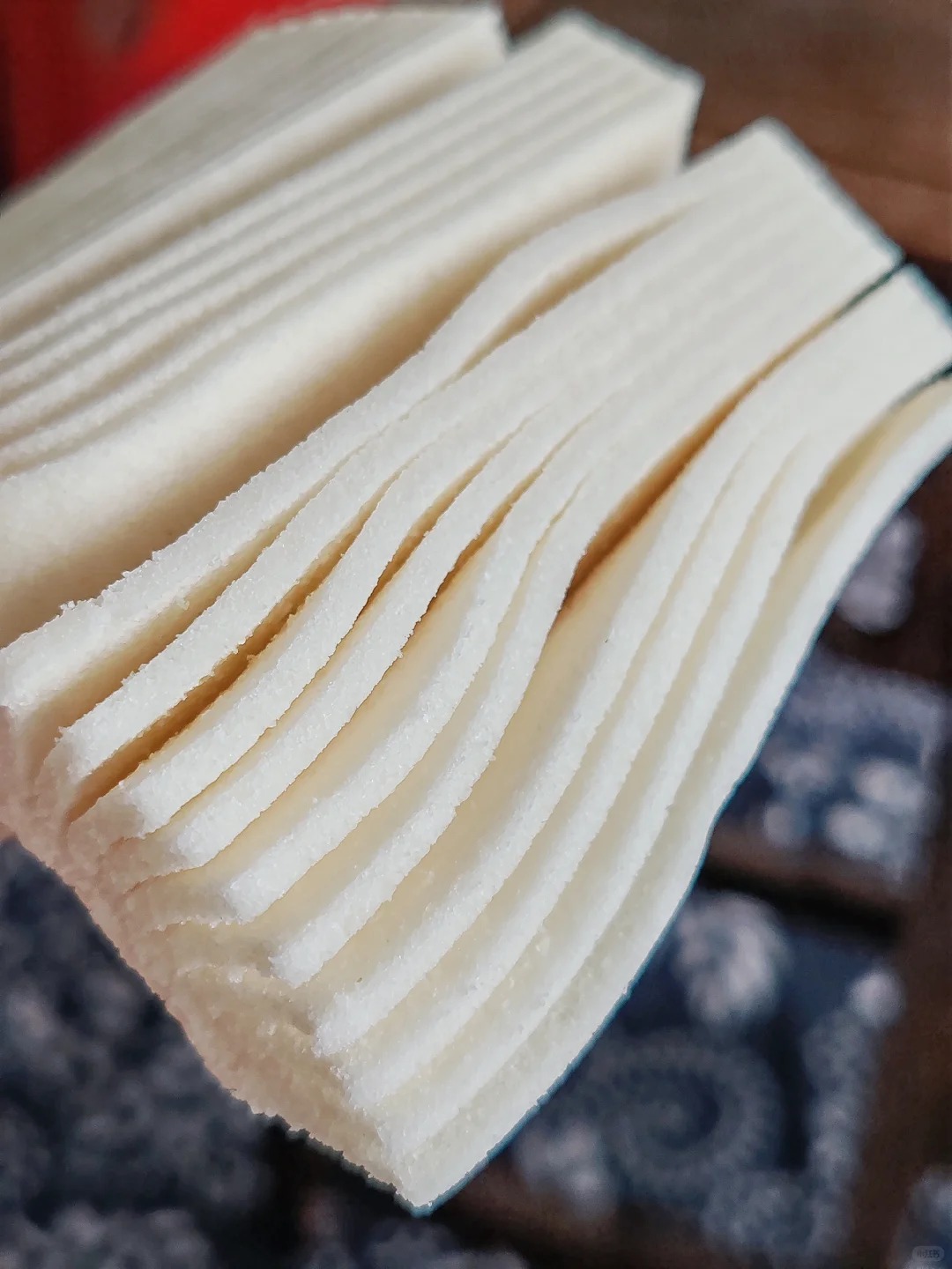 Kỳ lạ món bánh phải "ủ bột" suốt 6 tháng mới được làm, mỏng như giấy, trắng như tuyết khiến vua Càn Long mê mẩn quên cả làm thơ- Ảnh 3.