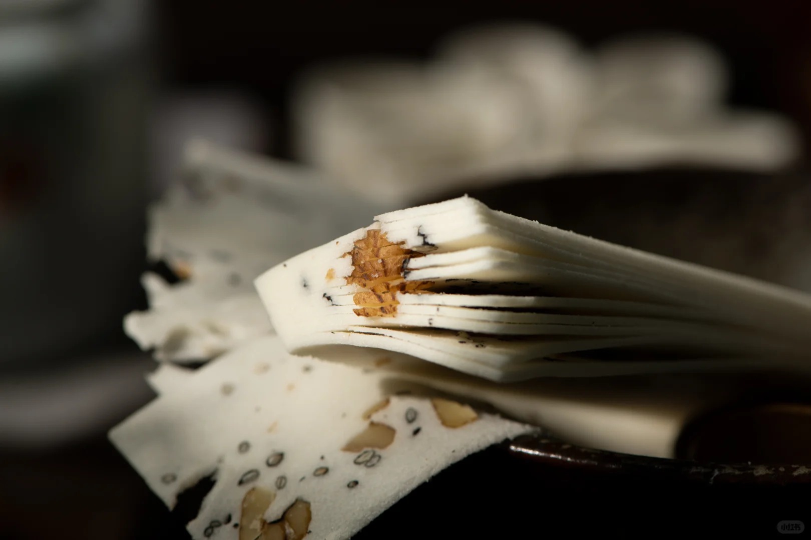 Kỳ lạ món bánh phải "ủ bột" suốt 6 tháng mới được làm, mỏng như giấy, trắng như tuyết khiến vua Càn Long mê mẩn quên cả làm thơ- Ảnh 7.