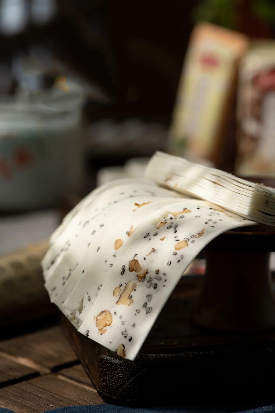 Kỳ lạ món bánh phải "ủ bột" suốt 6 tháng mới được làm, mỏng như giấy, trắng như tuyết khiến vua Càn Long mê mẩn quên cả làm thơ- Ảnh 10.