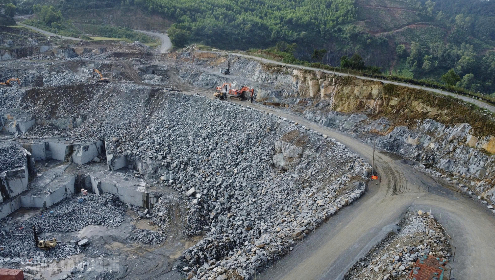 Cận cảnh thi công tượng Phật khổng lồ ở Đà Nẵng, gần 10 năm chưa hoàn thành- Ảnh 2. Cận cảnh thi công tượng Phật khổng lồ ở Đà Nẵng, gần 10 năm chưa hoàn thành- Ảnh 2.