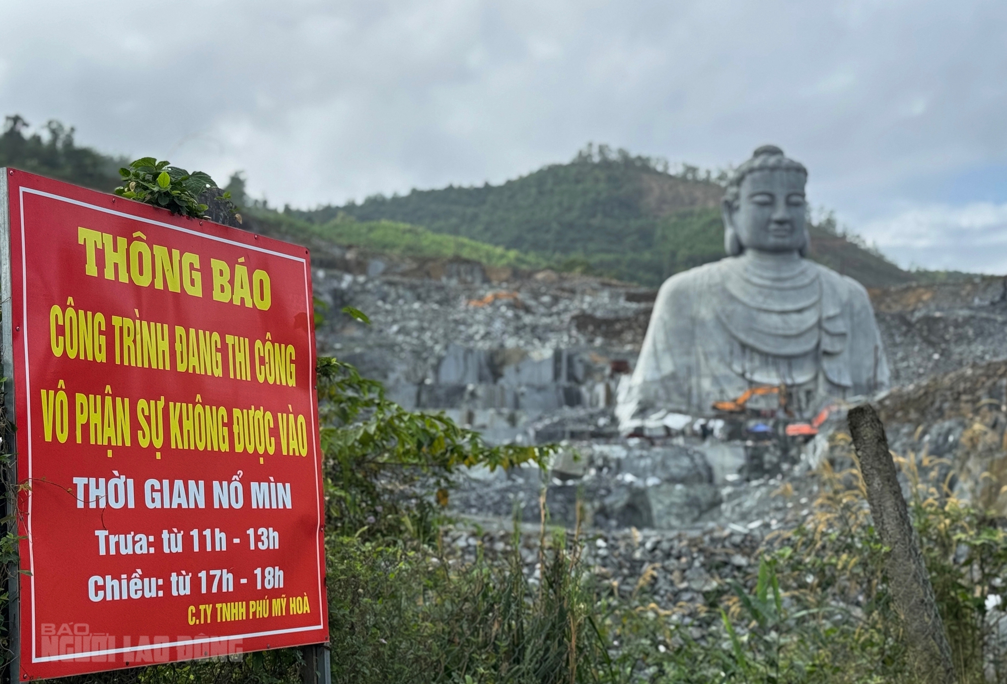 Cận cảnh thi công tượng Phật khổng lồ ở Đà Nẵng, gần 10 năm chưa hoàn thành- Ảnh 6. Cận cảnh thi công tượng Phật khổng lồ ở Đà Nẵng, gần 10 năm chưa hoàn thành- Ảnh 6.