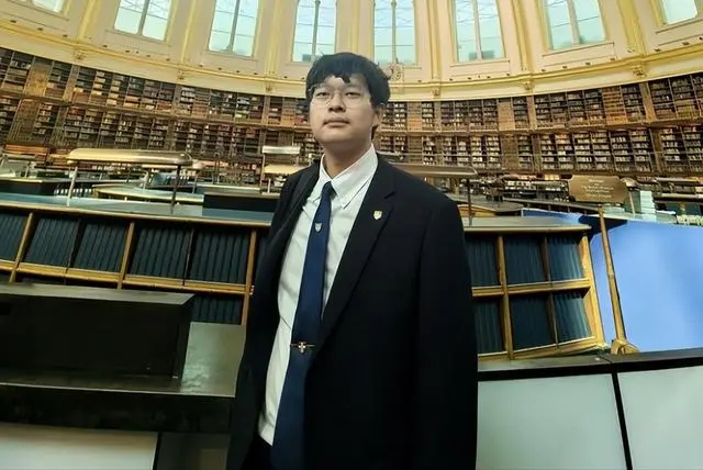 Cậu bé từng bị bố bắt cởi trần chạy trong thời tiết -13°C, được giáo dục kiểu đại bàng, hiện ra sao sau 13 năm?- Ảnh 6. Cậu bé từng bị bố bắt cởi trần chạy trong thời tiết -13°C, được giáo dục kiểu đại bàng, hiện ra sao sau 13 năm?- Ảnh 6.