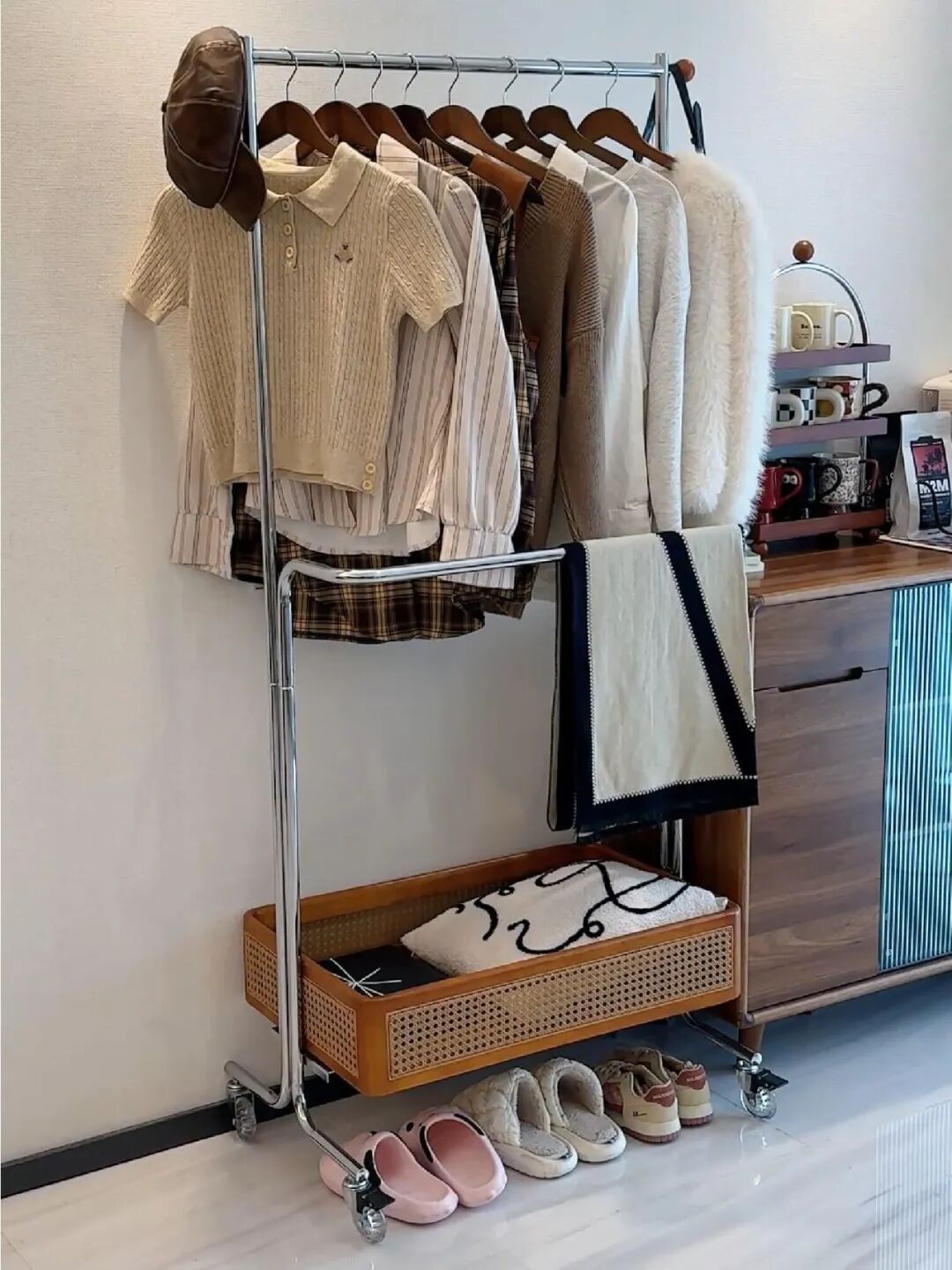 5 món nội thất phòng ngủ tưởng sang mà “vô dụng hết phần thiên hạ”- Ảnh 2. 5 món nội thất phòng ngủ tưởng sang mà “vô dụng hết phần thiên hạ”- Ảnh 2.