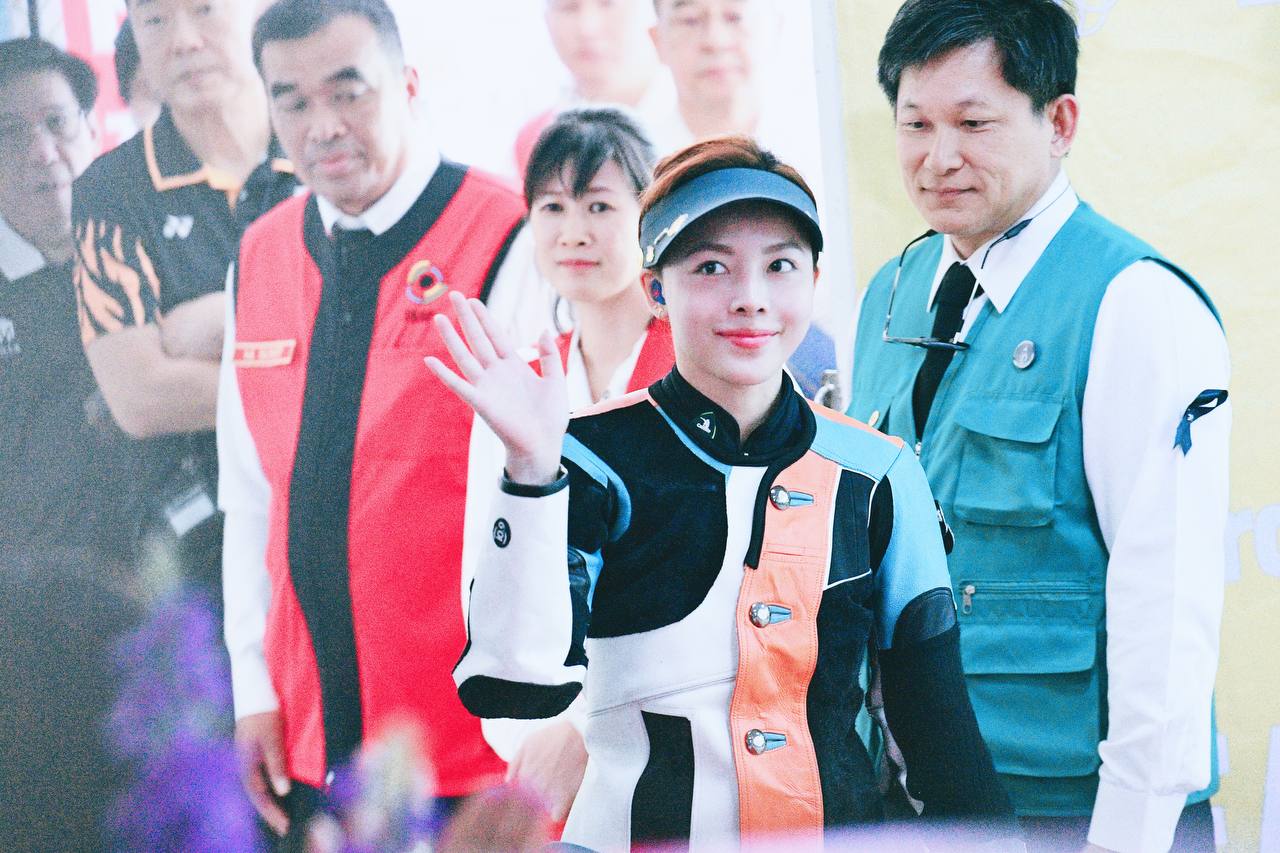 Thượng úy 21 tuổi vừa phá kỷ lục SEA Games 33: Quá khứ "thợ lặn" chuyển sang xạ thủ, môn gì cũng giỏi - Ảnh 1. Thượng úy 21 tuổi vừa phá kỷ lục SEA Games 33: Quá khứ "thợ lặn" chuyển sang xạ thủ, môn gì cũng giỏi - Ảnh 1.