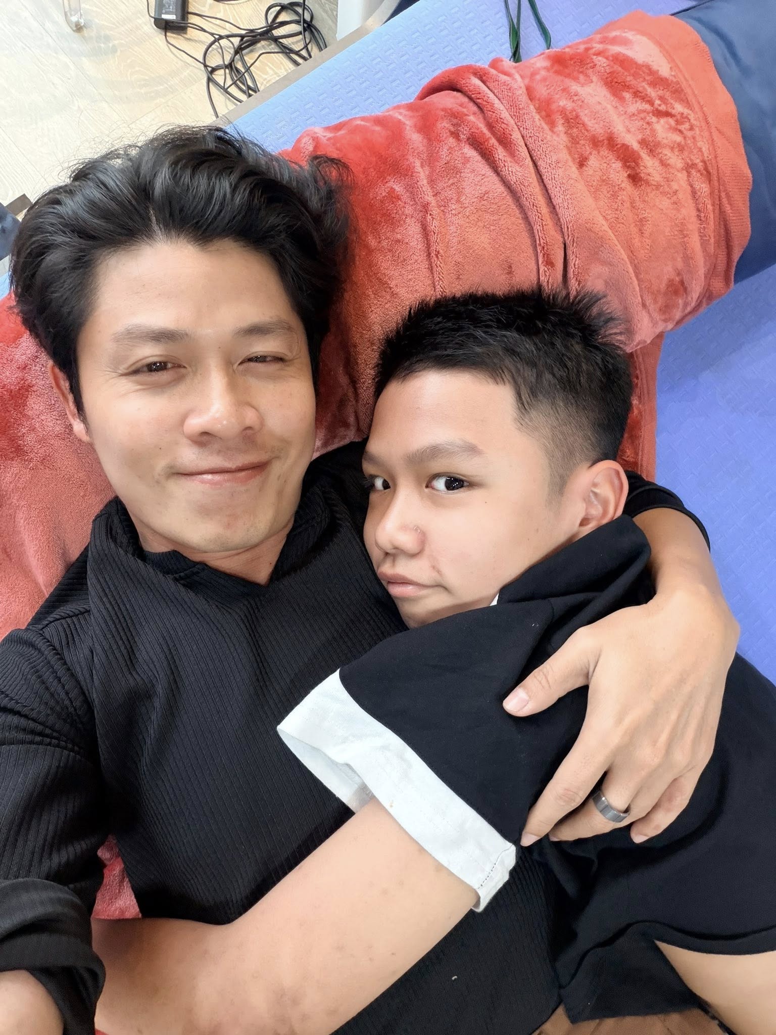 Đón con gái rượu về Việt Nam, hot dad Nguyễn Văn Chung "kêu trời" vì khả năng shopping ái nữ - Ảnh 7. Đón con gái rượu về Việt Nam, hot dad Nguyễn Văn Chung "kêu trời" vì khả năng shopping ái nữ - Ảnh 7.