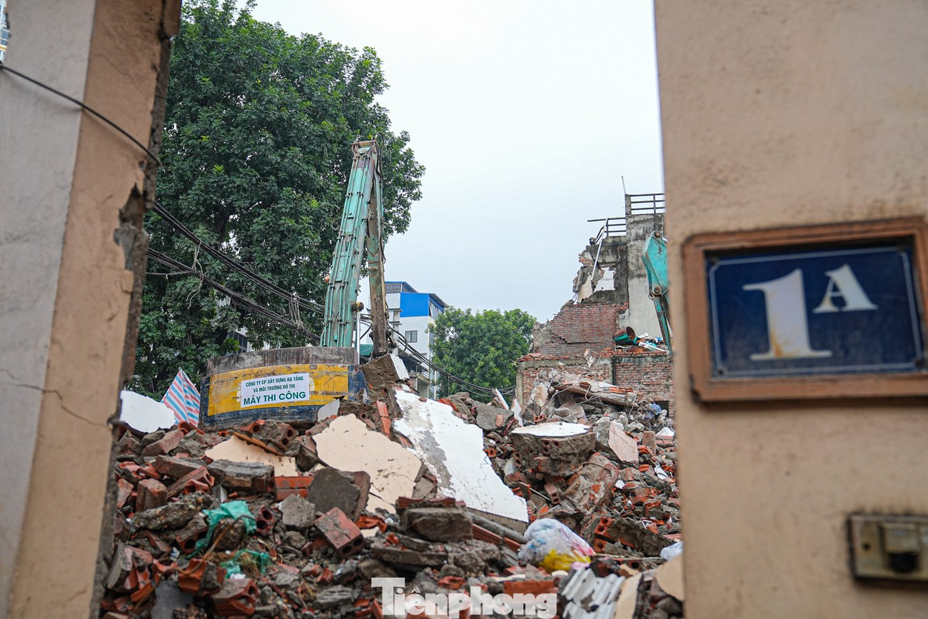 Dự án đường Vành đai 1 đoạn Hoàng Cầu - Voi Phục 'thần tốc' giải phóng mặt bằng- Ảnh 22.