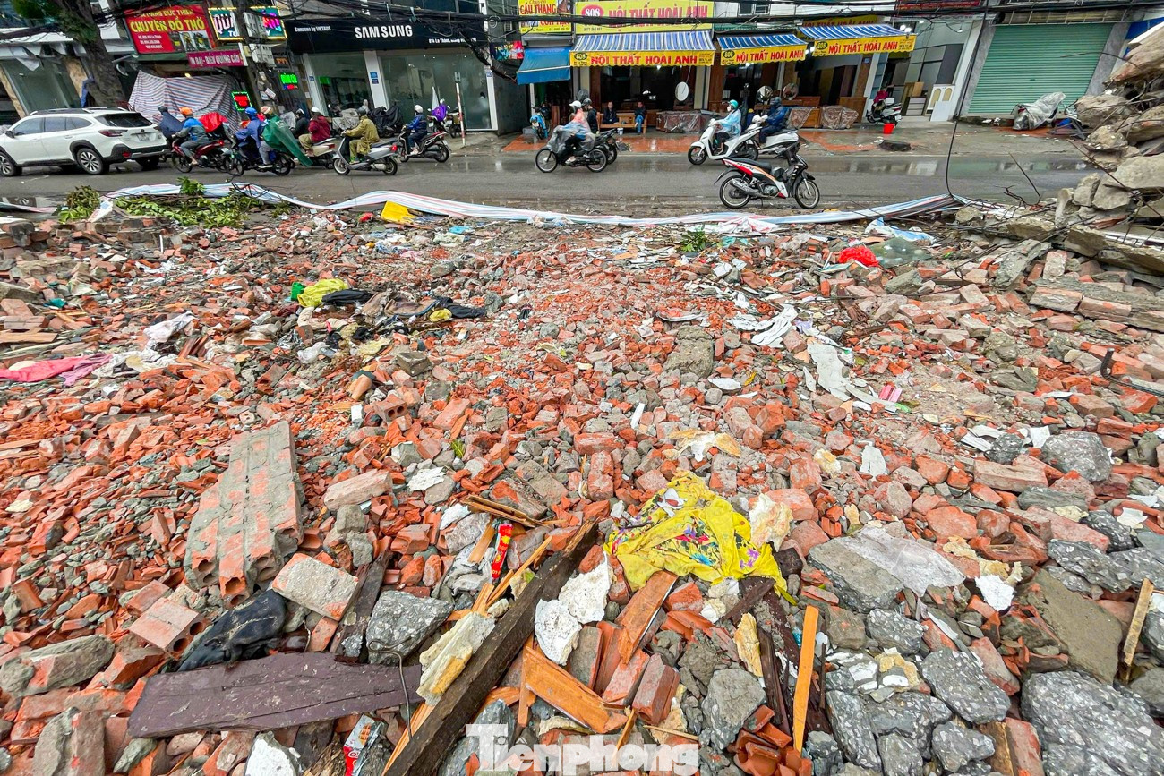 Dự án đường Vành đai 1 đoạn Hoàng Cầu - Voi Phục 'thần tốc' giải phóng mặt bằng- Ảnh 15.