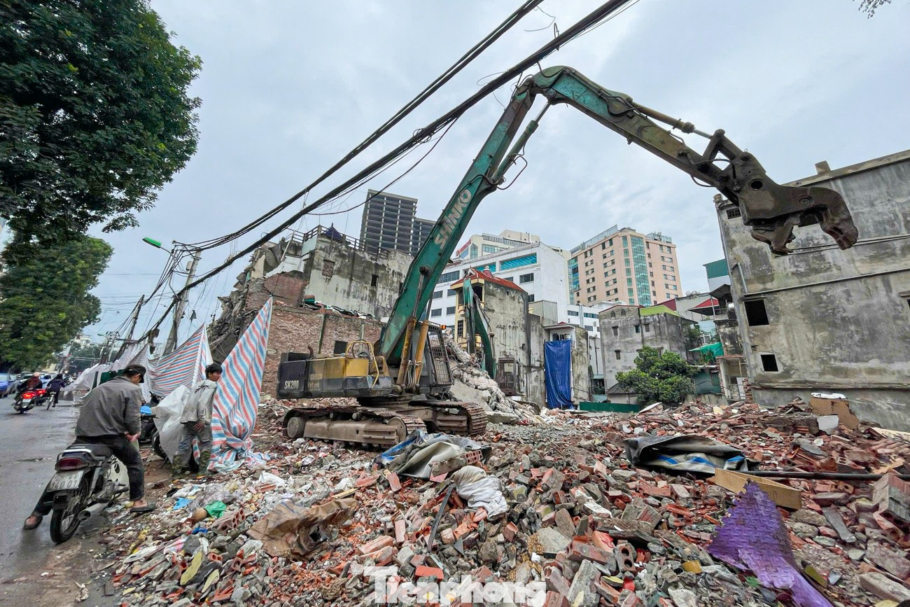 Dự án đường Vành đai 1 đoạn Hoàng Cầu - Voi Phục 'thần tốc' giải phóng mặt bằng- Ảnh 3.