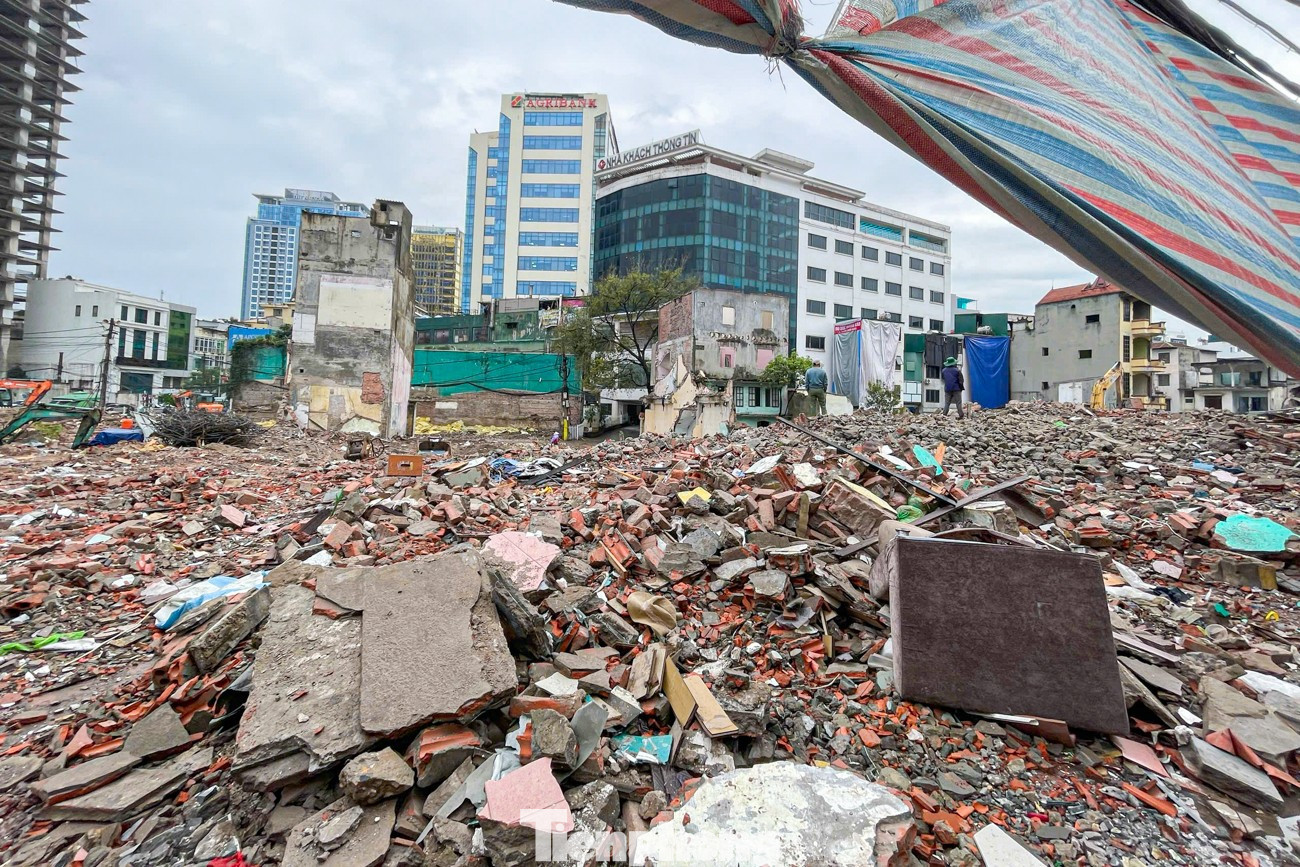 Dự án đường Vành đai 1 đoạn Hoàng Cầu - Voi Phục 'thần tốc' giải phóng mặt bằng- Ảnh 31.