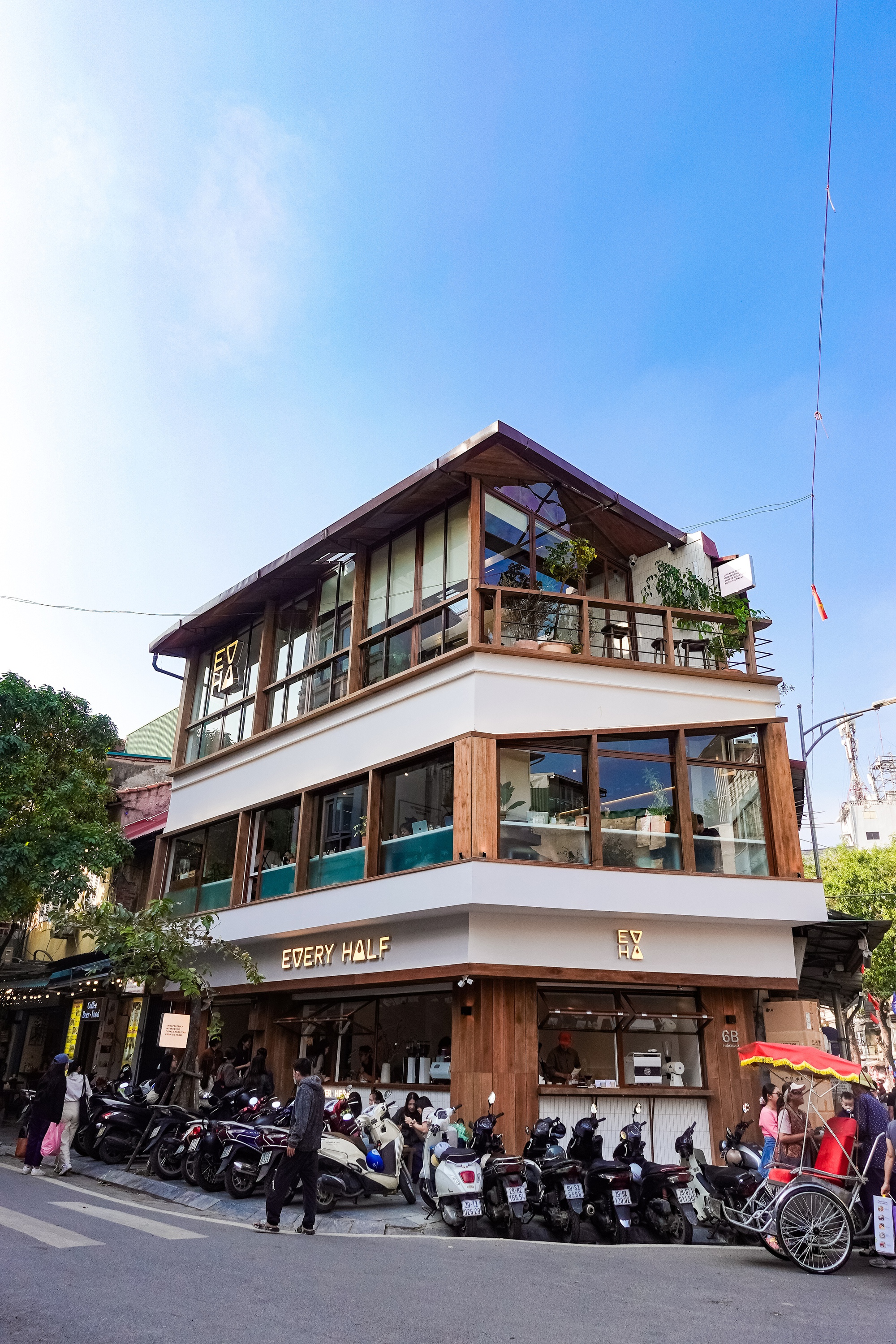 Lần đầu tiên có mặt tại Hà Nội, thương hiệu cà phê mới của "cha đẻ" The Coffee House có gì hot?- Ảnh 1.